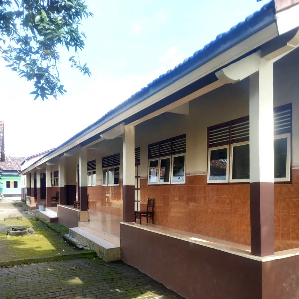 Gapura Yayasan Pendidikan Islam Al-Masyhur, MI Syumusul Huda Kuanyar